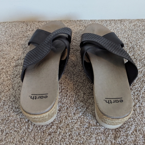 Earth Modena Marigold Black Leather Platform Sandal sz 11 - Picture 4 of 7